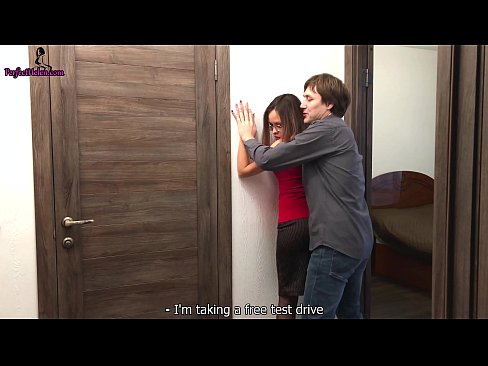 ❤️ Sexy Realtor sensually jerks his pussy and fucks while selling his apartment - Krempai ❤️ معيار جنسي
